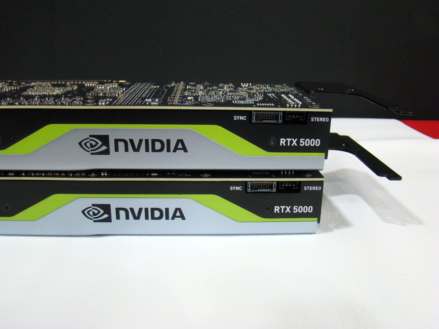 NVIDIA Quadro RTX 5000　16GB Amazon.com: NVIDIA Quadro RTX 5000 16GB PCIe x16 Graphics