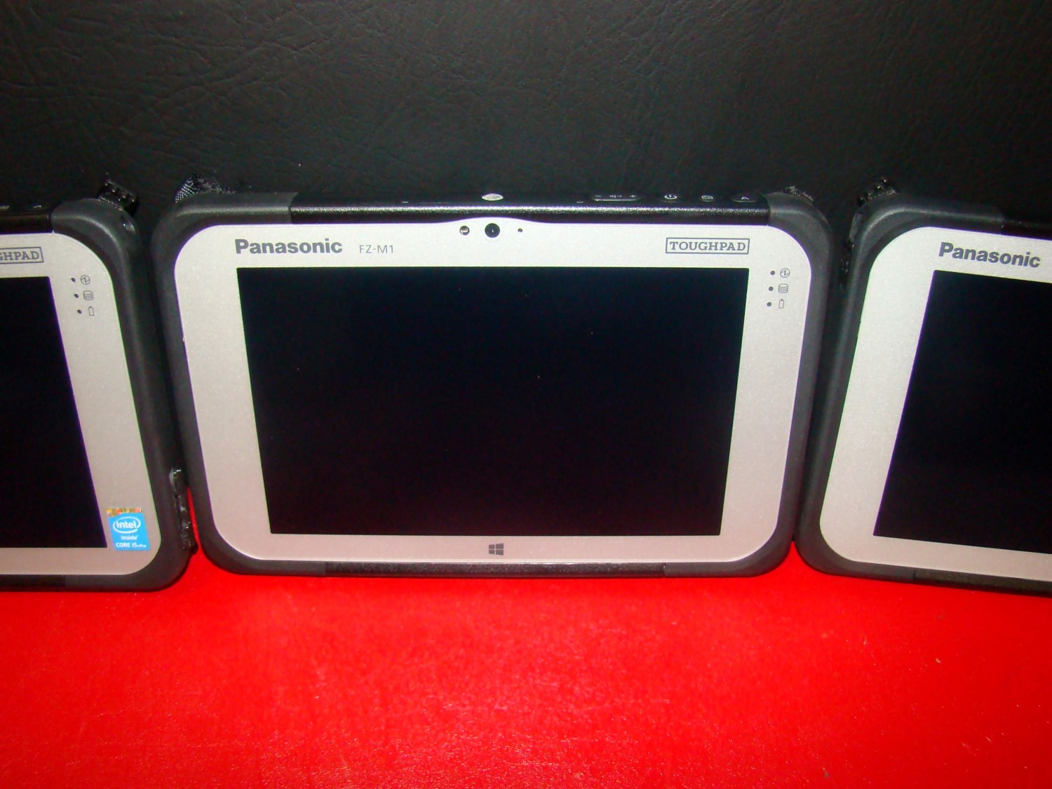 激安パナソニックタブレットタフパッドFZ-M1JEAAXVJ i5 8GSSD パナソニック、防塵・防滴のWindowsタブレット「TOUGHPAD FZ-M1