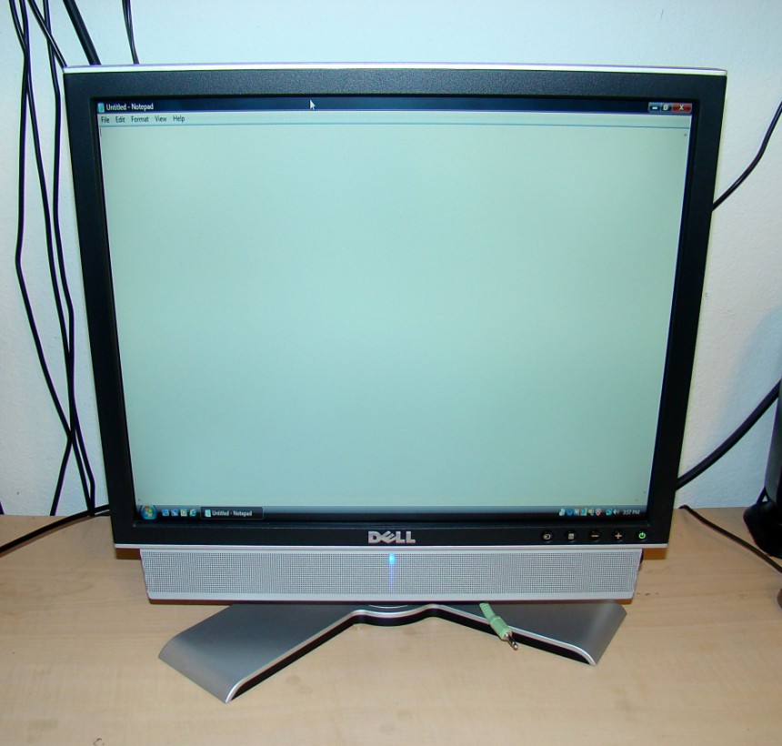 17" Dell 1707FPT LCD Monitor THN TFT Flat Panel Speaker